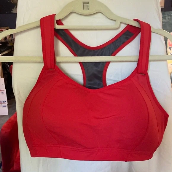 NWOT Red Racerback adjustable wireless Sports Bra - Picture 2 of 13